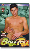 Cliquez pour voir la fiche produit- Boy Toy - DVD Studio 2000 <span style=color:brown;>[Pré-commande]</span>